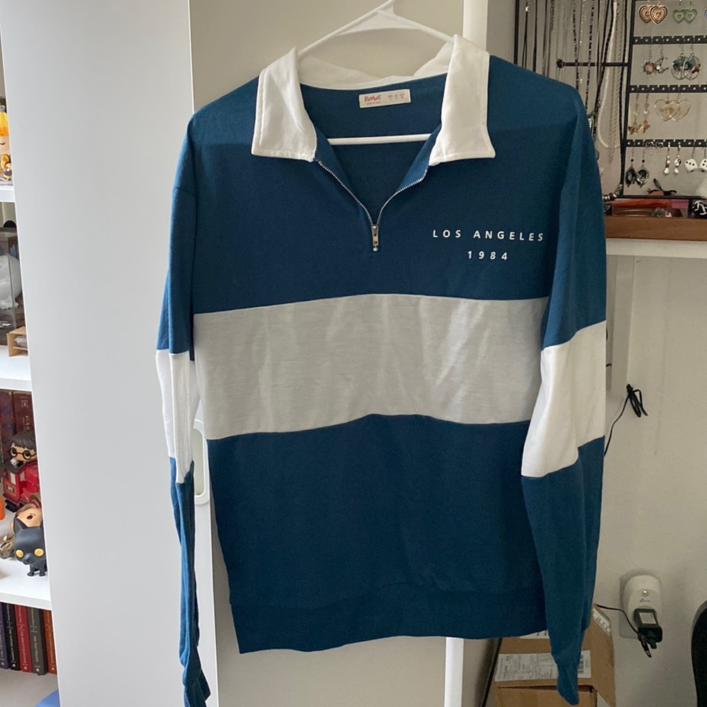 Blue long sleeve Shirt w Zipper